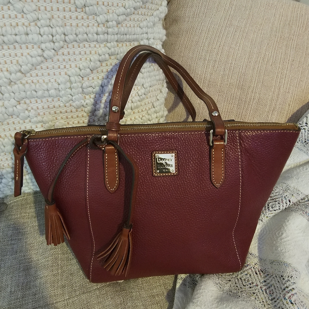 Dooney & Bourke Leather Tote